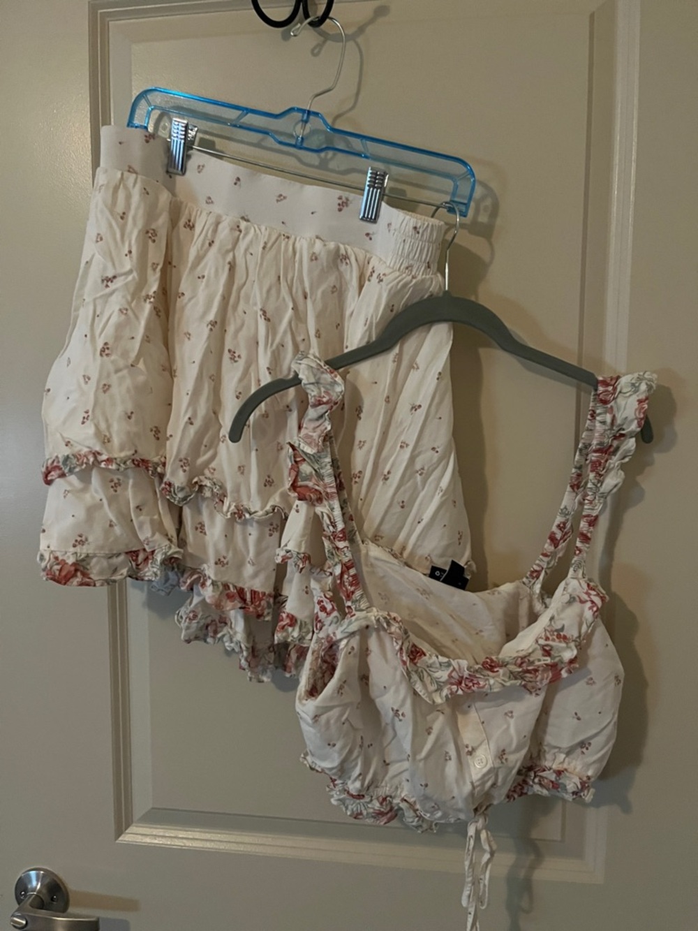 torrid Cream Floral Ruffle crop Camisole & Skirt Set romantic cottagecore 00